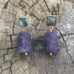 Σκουλαρίκια με λαβραδορίτη σε καστόνι από επιχρυσωμένο ασήμι 925 και αμέθυστο 💜